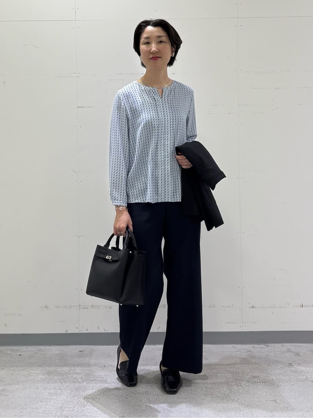 yuriさんの「INDIVI｜【新作褒められパンツ】快温ワイドパンツ」を使ったコーディネート