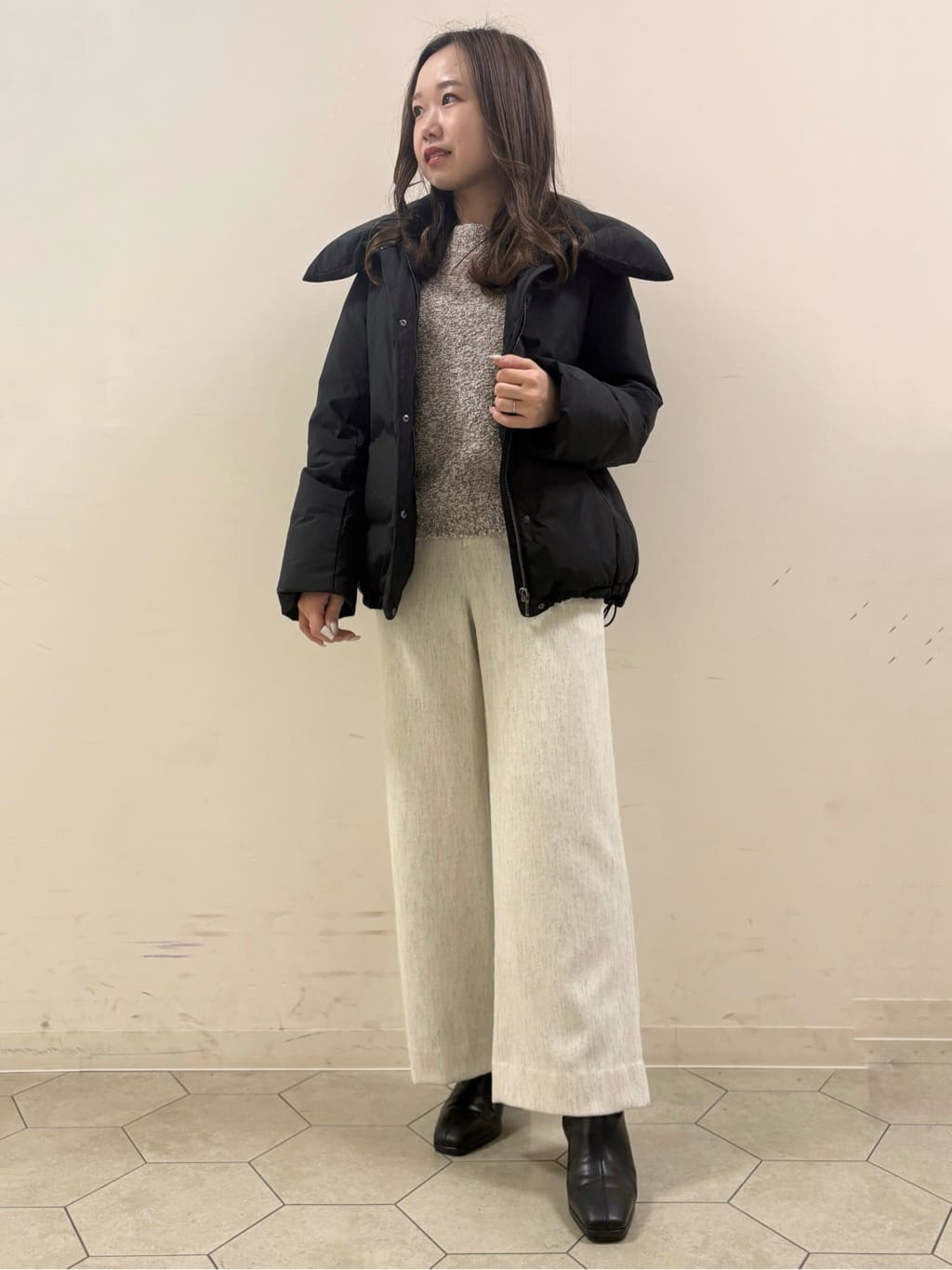kahoさんの「INDIVI｜【洗える／ラメ／意匠感】ミックスブークレニット」を使ったコーディネート