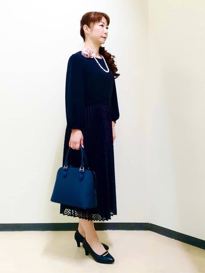 花さんの「Reflect｜【SS-4Lサイズ】シフォン&times;幾何柄レースプリーツワンピース」を使ったコーディネート