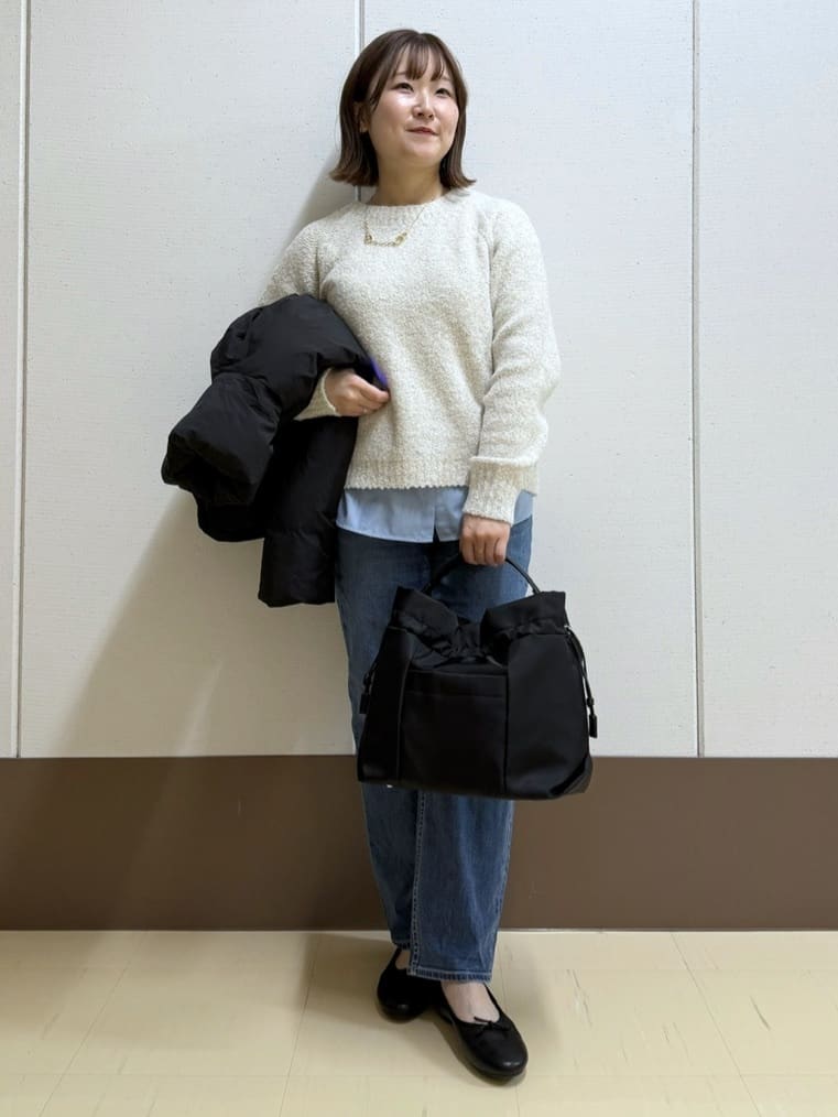 Rikoさんの「INDIVI｜【撥水／洗える／デザイン衿】ステッチレス ショートダウンコート」を使ったコーディネート