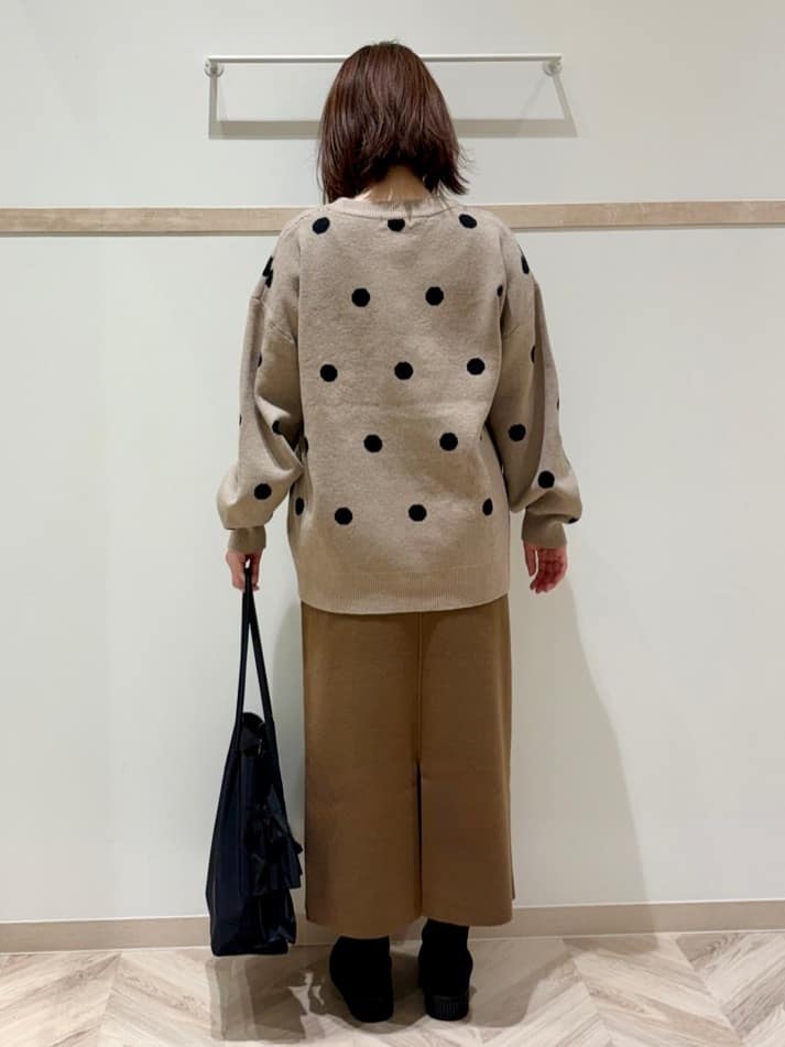 c_h_i_k_aさんの「SHOO･LA･RUE｜【洗濯機可/セットアップ可/毛玉になりにくい】心地よく穿ける ニットナロースカート」を使ったコーディネート