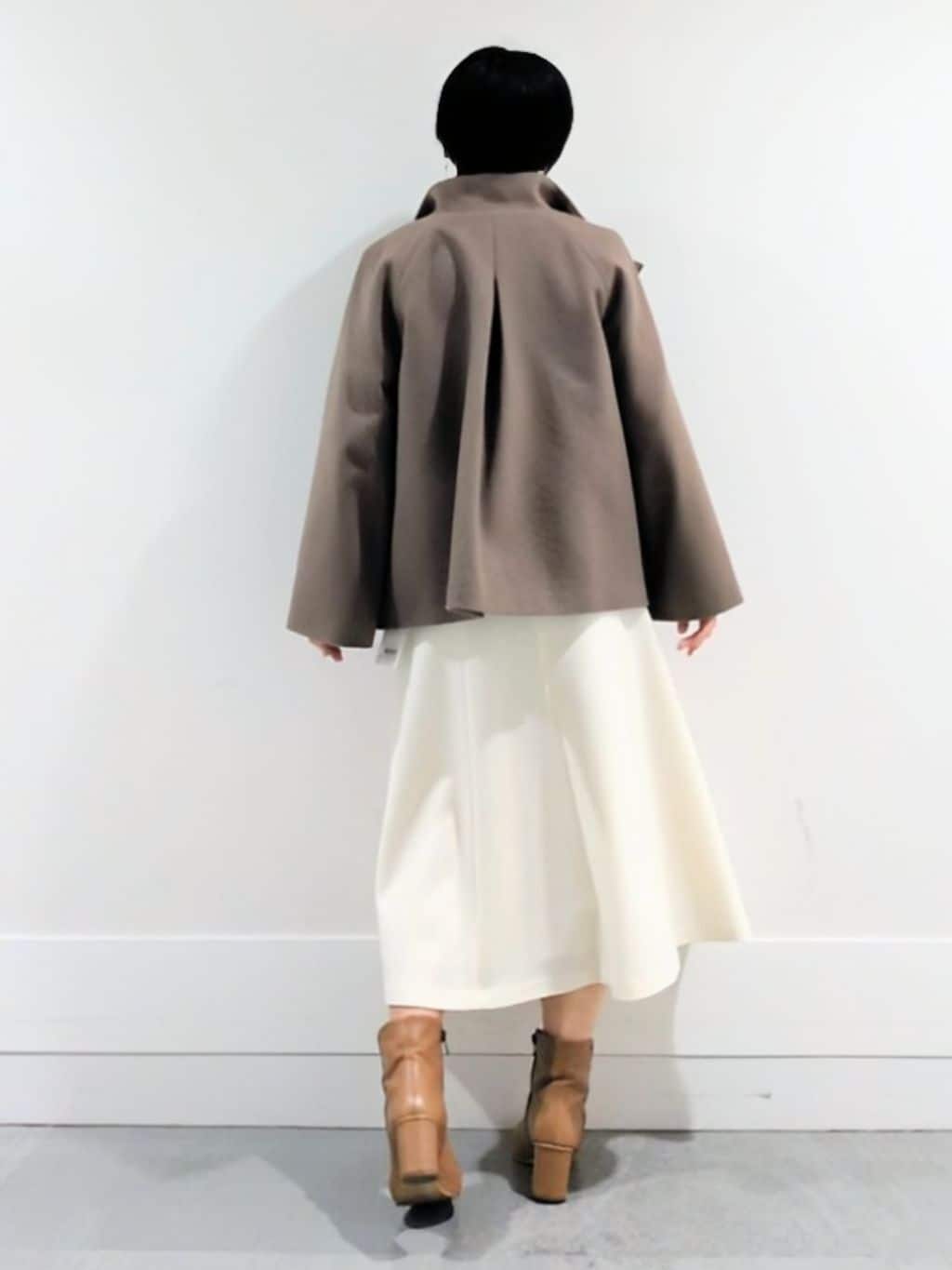 ミズタさんの「UNTITLED｜【着回しが効く／オンオフアウター】ウールショートコート」を使ったコーディネート