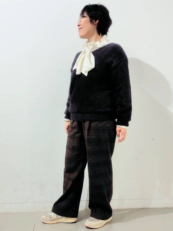 kodamaさんの「THE SHOP TK｜【華やかで柔らか】ふわふわフェザーニット/洗える・前後2WAY」を使ったコーディネート