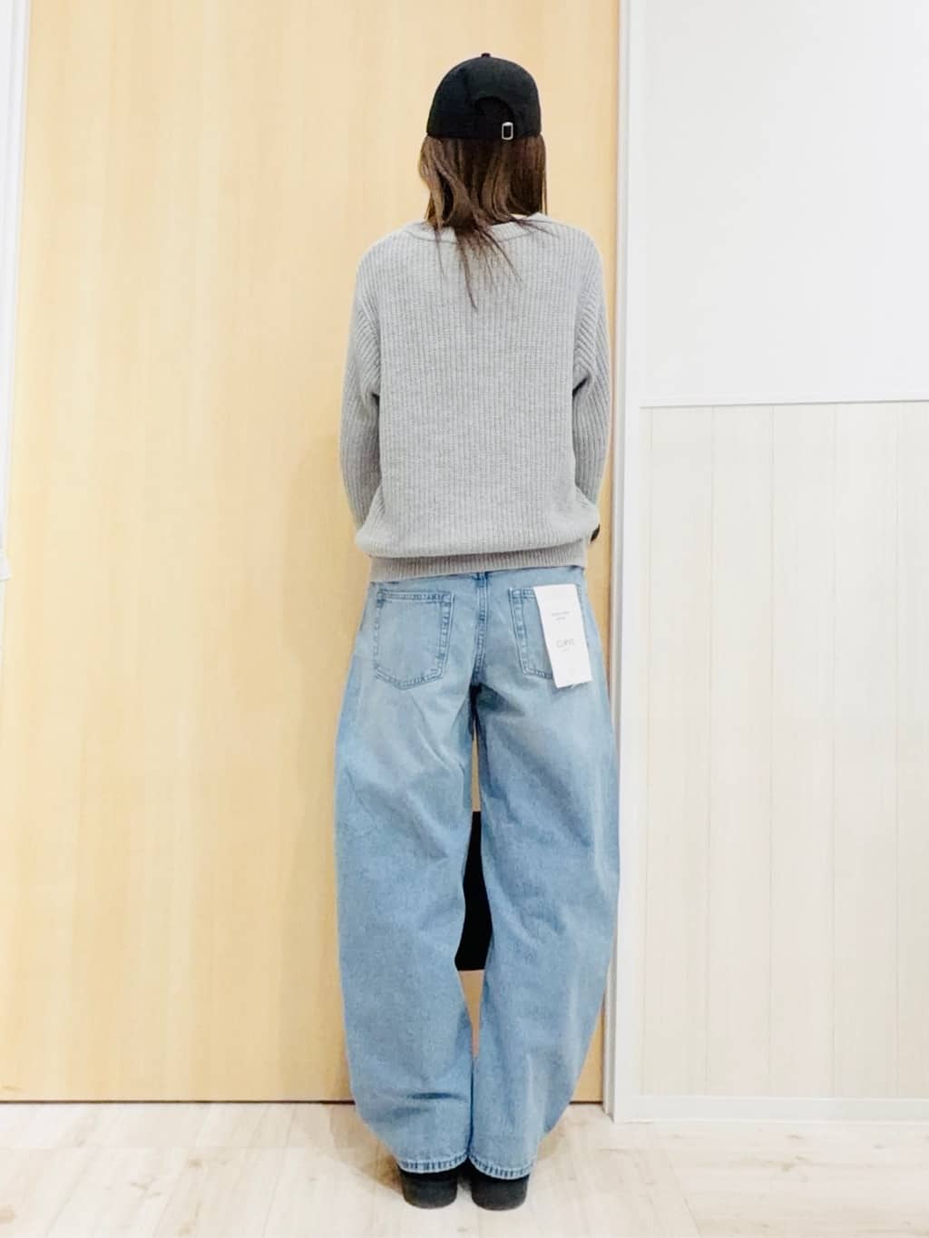 Naさんの「SHOO･LA･RUE｜【撥水/軽量】驚きの収納力 10ポケットショルダーバッグ」を使ったコーディネート