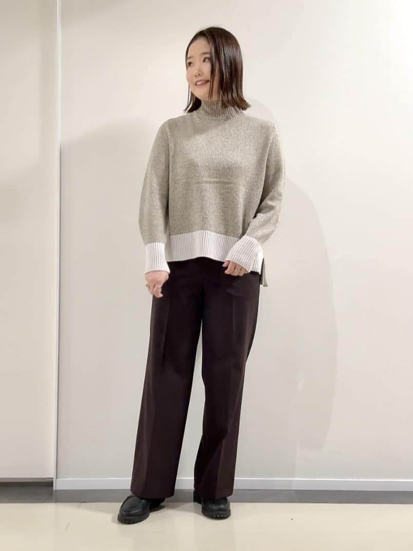 YUIさんの「UNTITLED｜【はっ水機能/フード取り外し可/防寒】ロングダウンコート」を使ったコーディネート