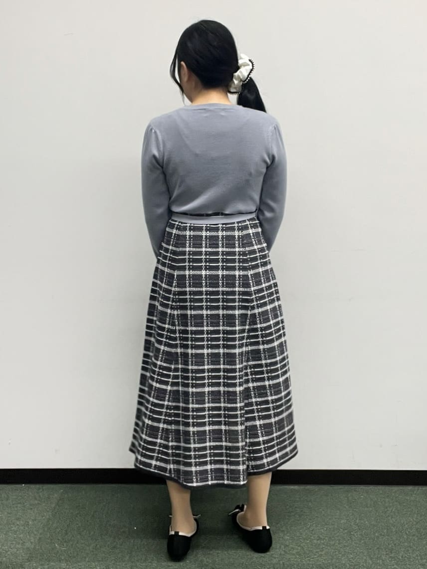 Hitomiさんの「index｜チェックラメジャカードニットワンピース」を使ったコーディネート