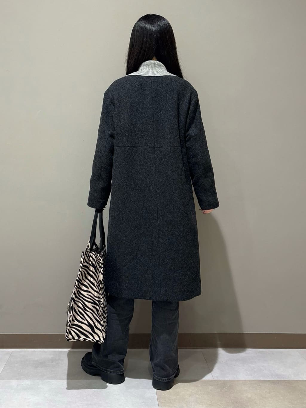 KEIKOさんの「INDIVI｜【軽量／ウール混】ライトフォルム ロングコート」を使ったコーディネート