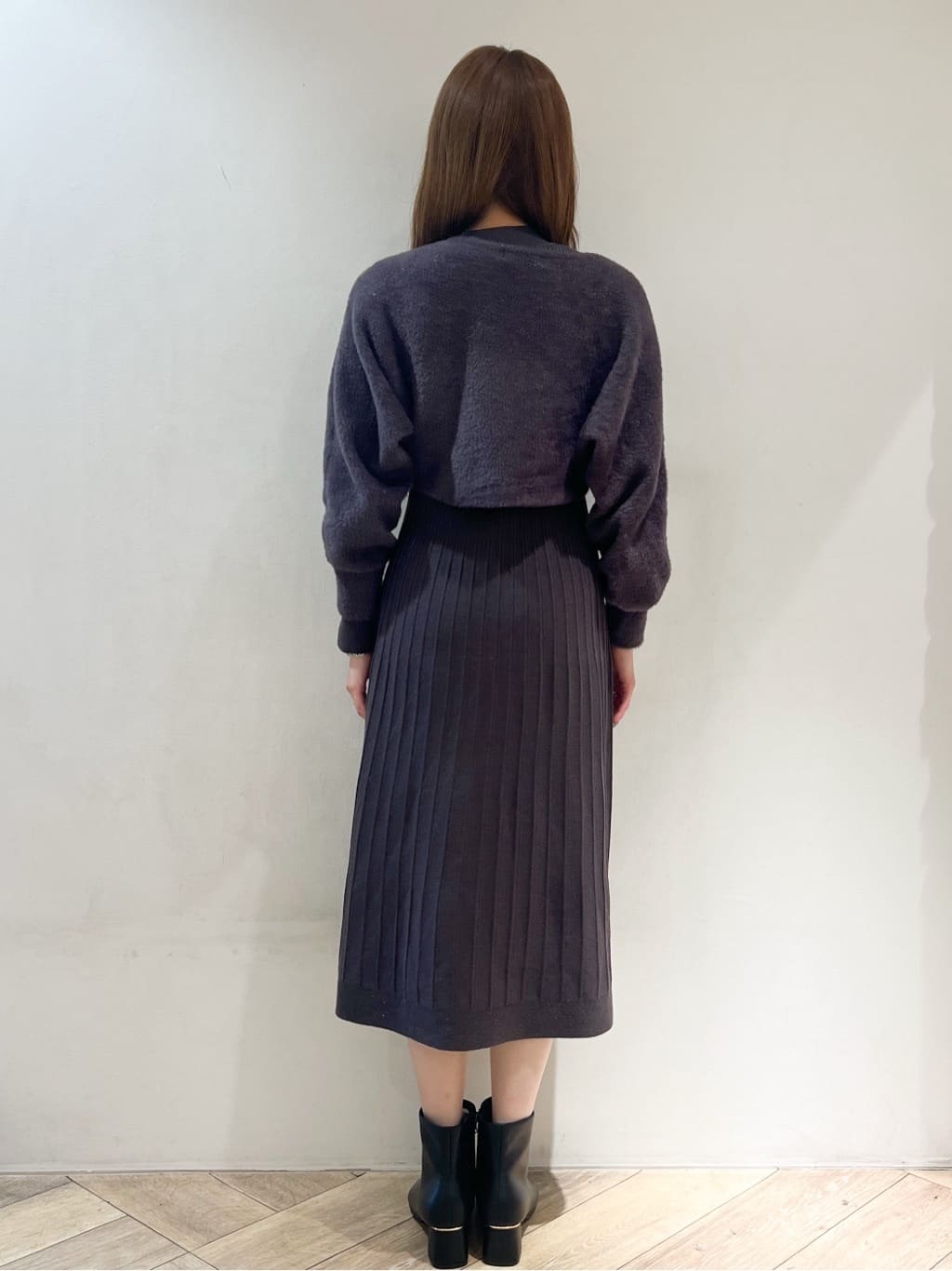 nanaさんの「index｜ラメフェザープルオーバーセット ニットワンピース【洗濯機OK】《XS～LL》」を使ったコーディネート