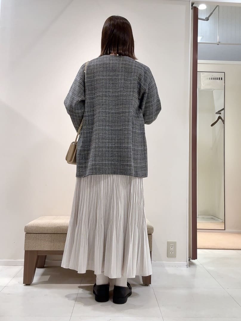 YUIさんの「UNTITLED｜【ミディ丈/軽やか】セミラグランリバー コート」を使ったコーディネート
