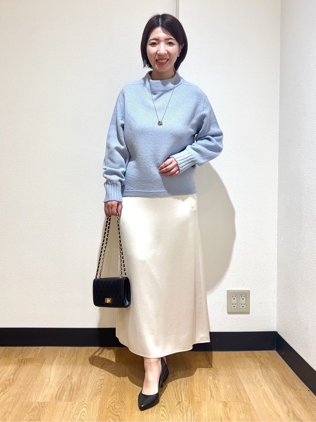 MIKIKOさんの「UNTITLED｜【着回しが効く／オンオフアウター】ウールショートコート」を使ったコーディネート