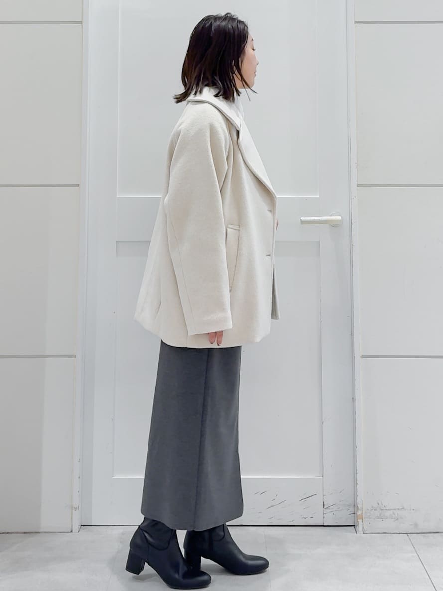 yuka.aさんの「OPAQUE.CLIP｜カシミヤブレンドウールミドルピーコート」を使ったコーディネート