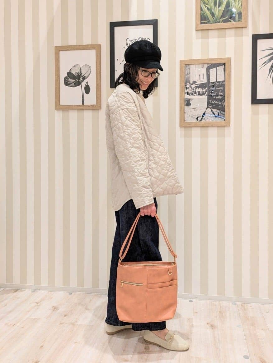 Mikiさんの「SHOO･LA･RUE｜【SHOO・LA・RUE DENIM/高レビュー】ゆるっと決まる こなれカーブデニムパンツ」を使ったコーディネート