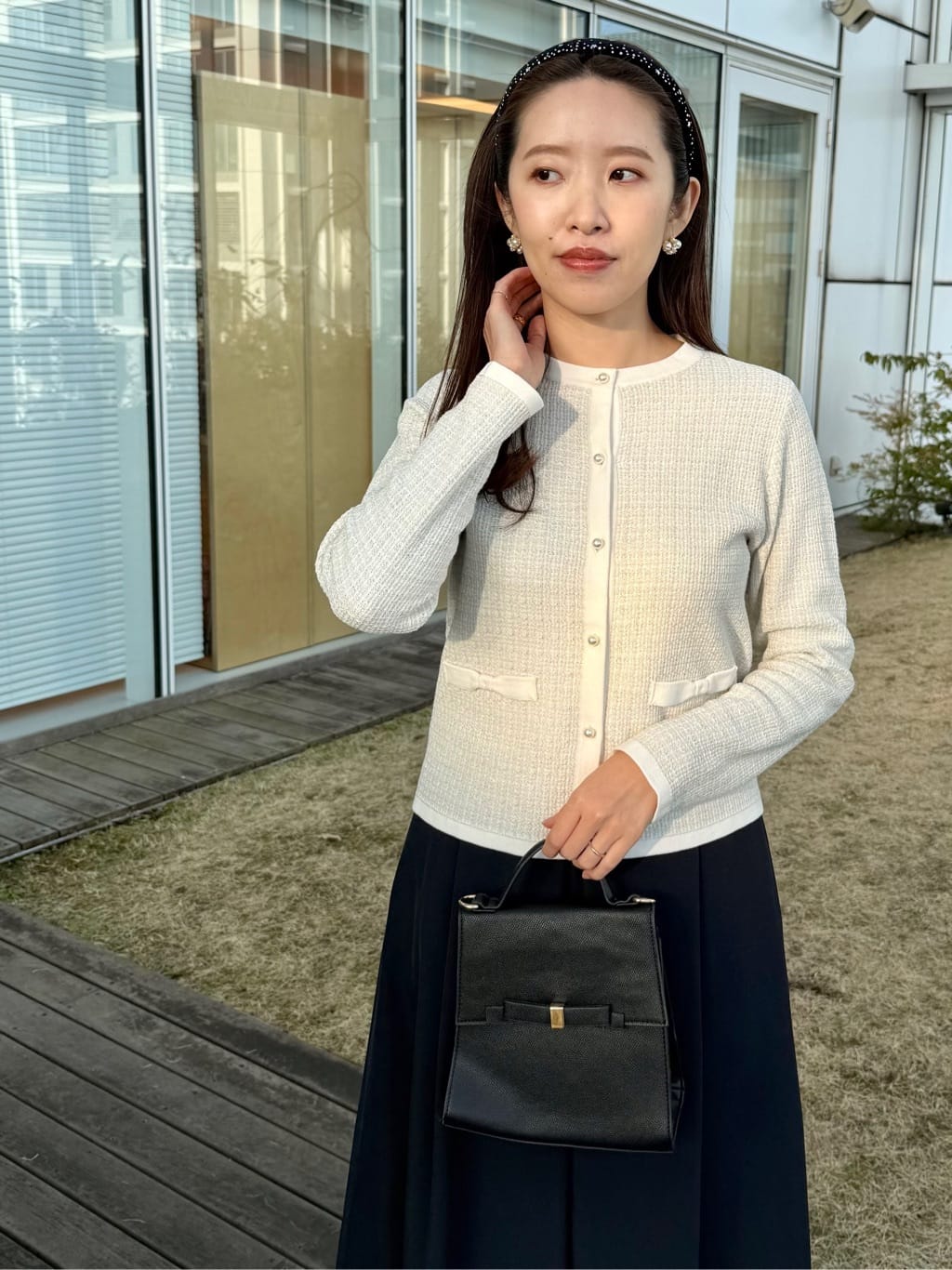 teiさんの「Couture brooch｜リボンデザイン2WAYバッグ」を使ったコーディネート