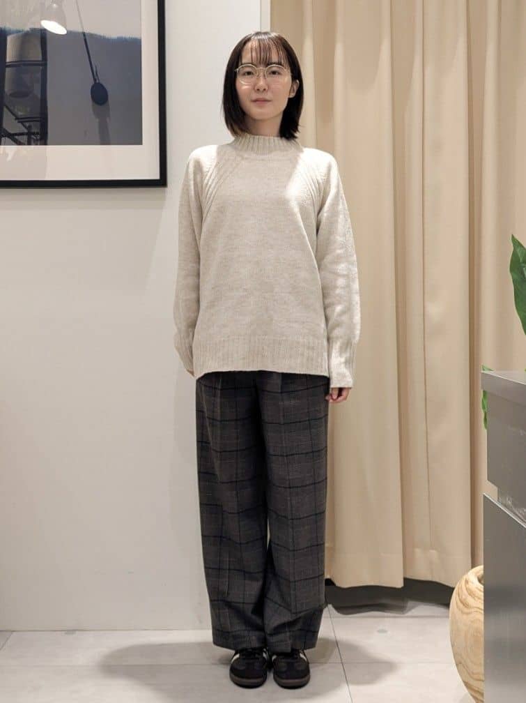 なめさんの「THE SHOP TK｜ふんわり柔らかきれい色 ウール混ハイネックニット」を使ったコーディネート
