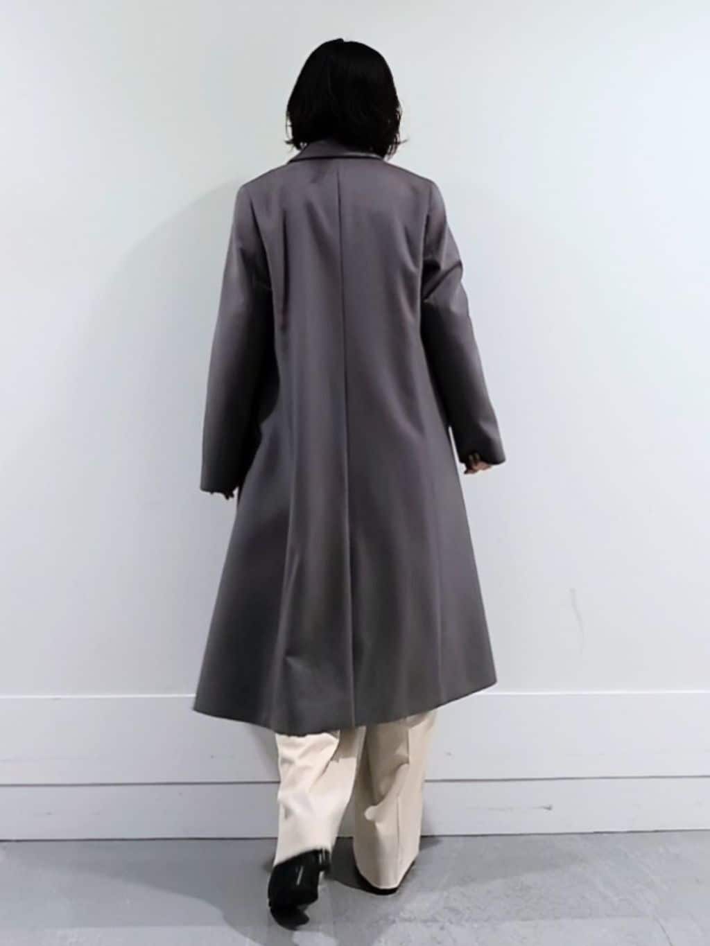 ミズタさんの「UNTITLED｜【スタイリッシュ／オンオフ兼用】ウールチェスターコート」を使ったコーディネート