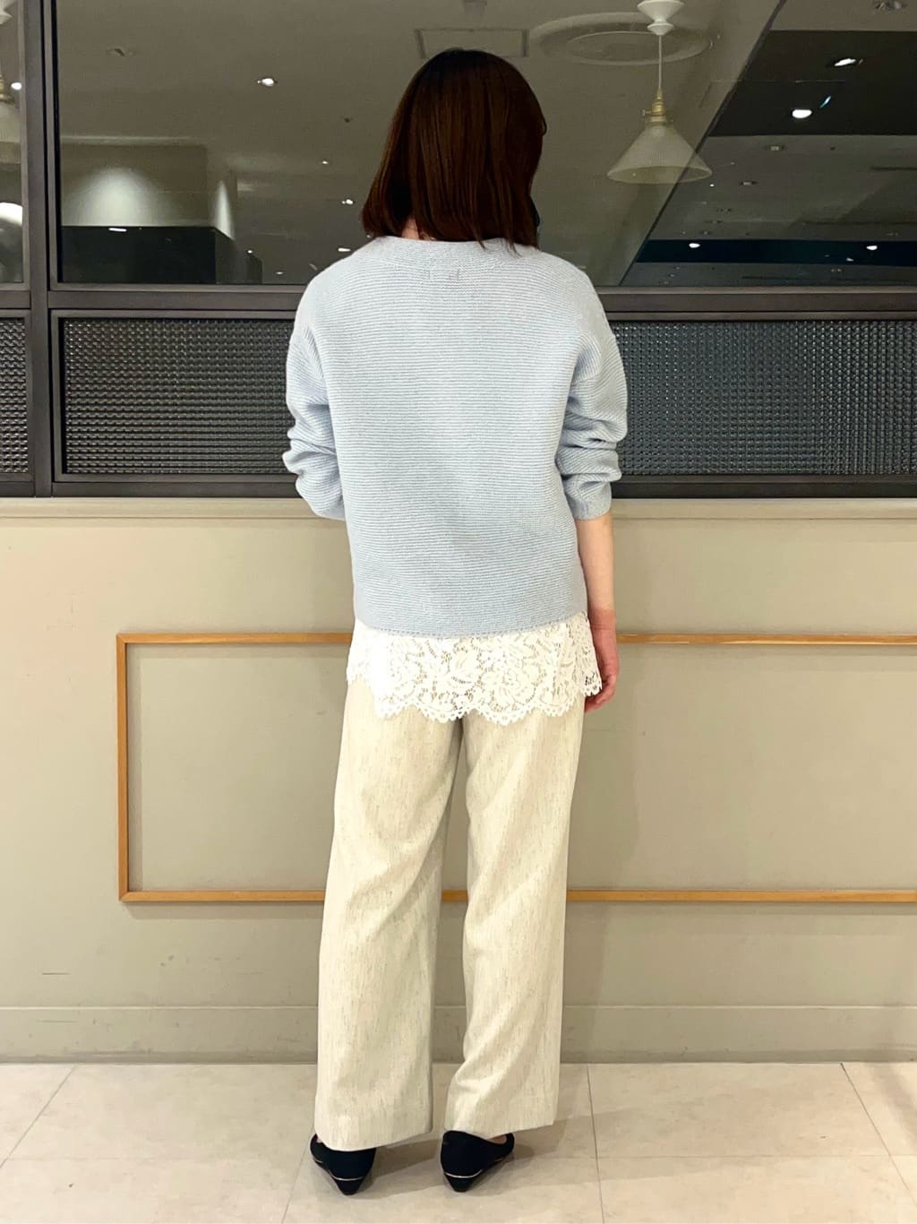 kumiさんの「INDIVI｜【洗える／大人ラメ】カラーMIXボトルネックニット」を使ったコーディネート
