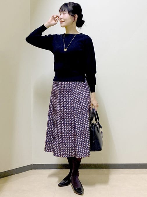  beni_gingerさんの「Reflect｜【ニットスタイルが華やかに◎】チドリ風プリントフレアスカート」を使ったコーディネート