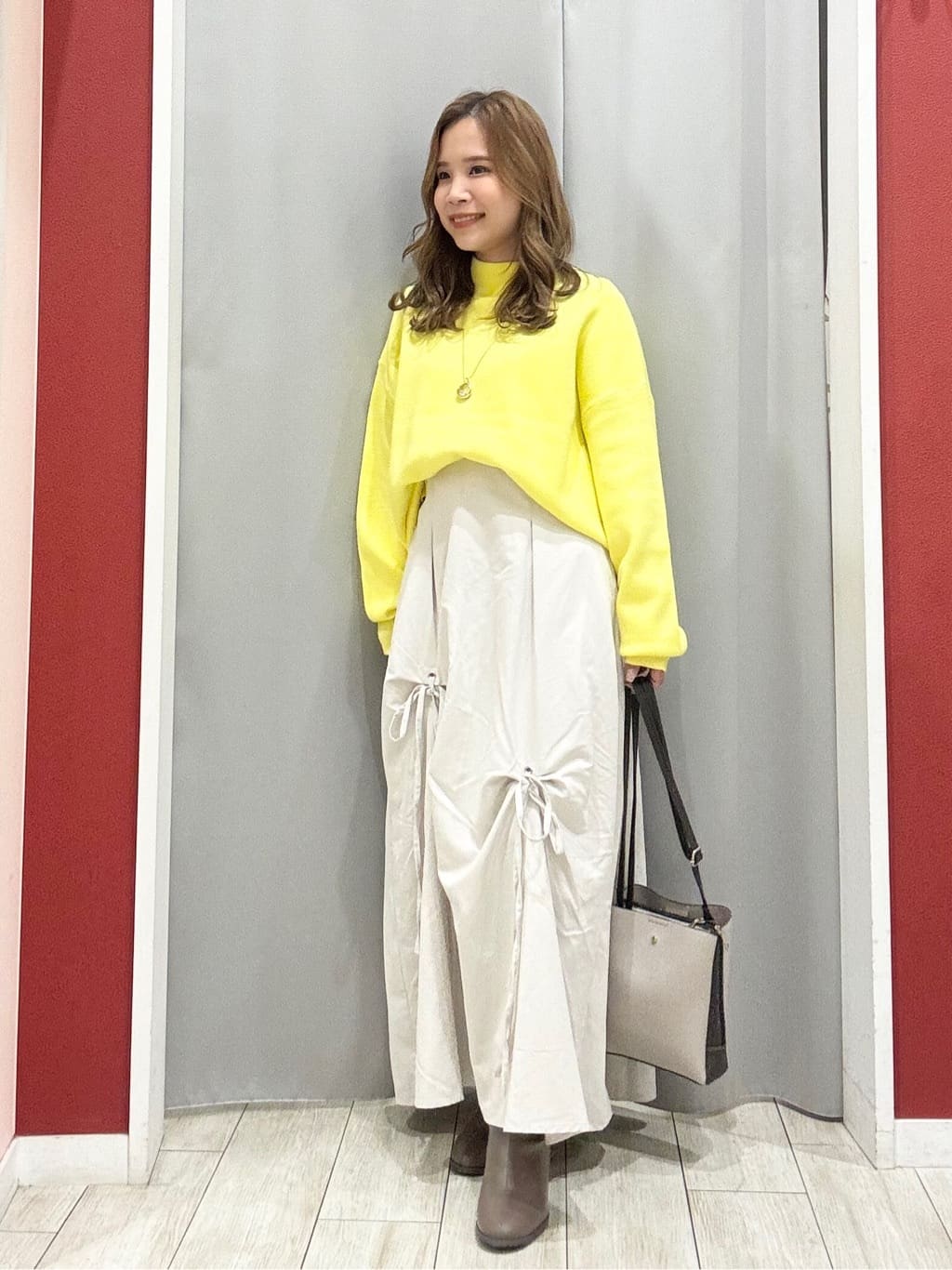 shioさんの「SHOO･LA･RUE｜【撥水/あったか】たっぷり着られる 中綿モンスターショートコート」を使ったコーディネート