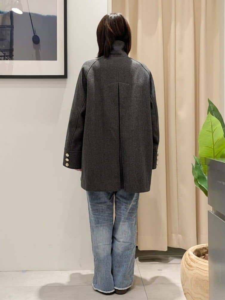 なめさんの「THE SHOP TK｜クラシカルな装い ウールライクスタンドカラーコート」を使ったコーディネート