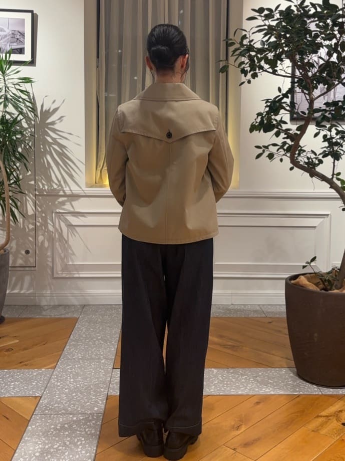 pupiさんの「DRESSTERIOR｜【ウォッシャブル/撥水素材】Aラインショートトレンチジャケット」を使ったコーディネート