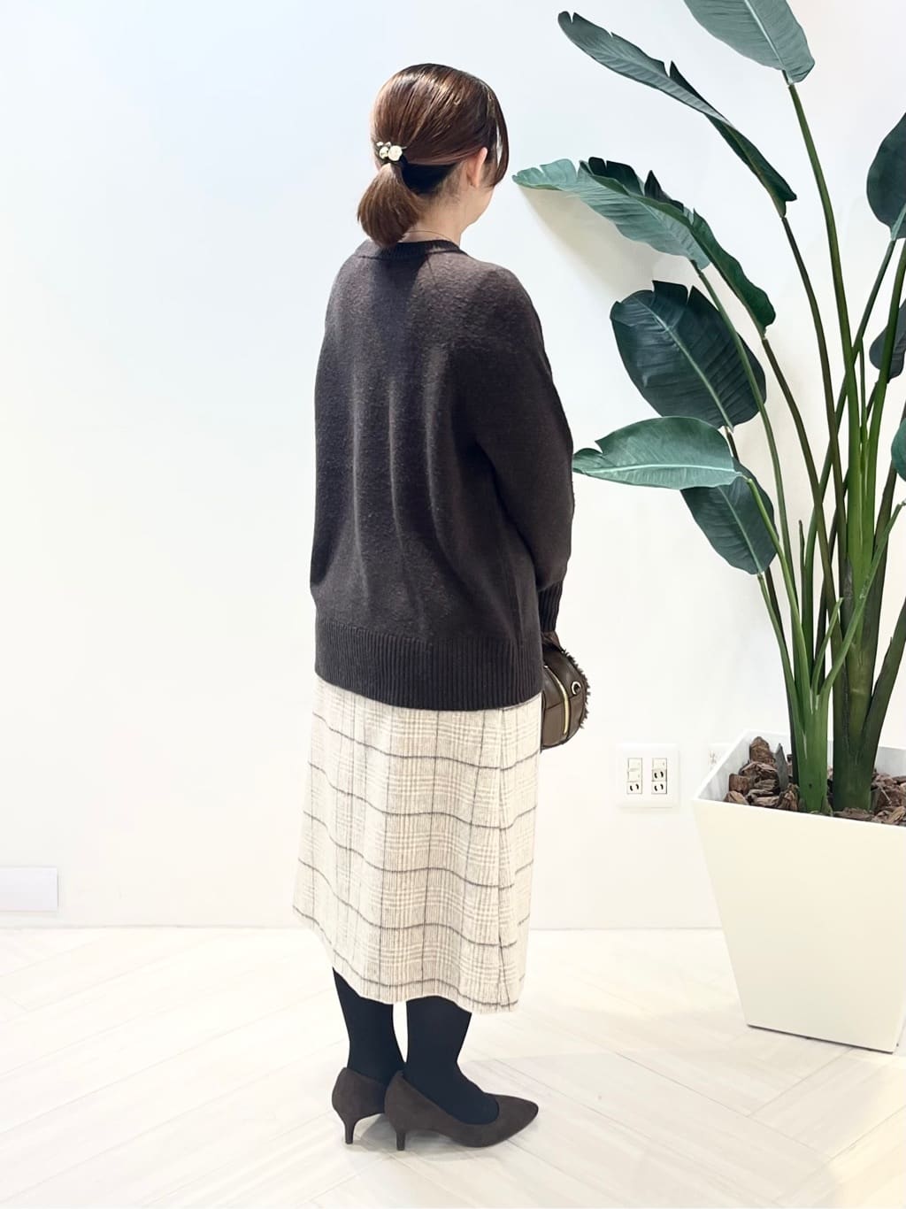 Tomoさんの「UNTITLED｜【名品／撥水／抗菌防臭】ショート丈リサイクルダウンコート」を使ったコーディネート