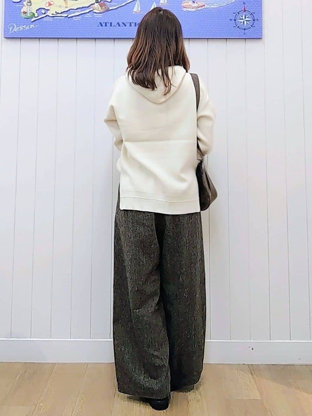 itoさんの「Dessin｜【洗える／体型カバー】ちょうどいいニットパーカ」を使ったコーディネート
