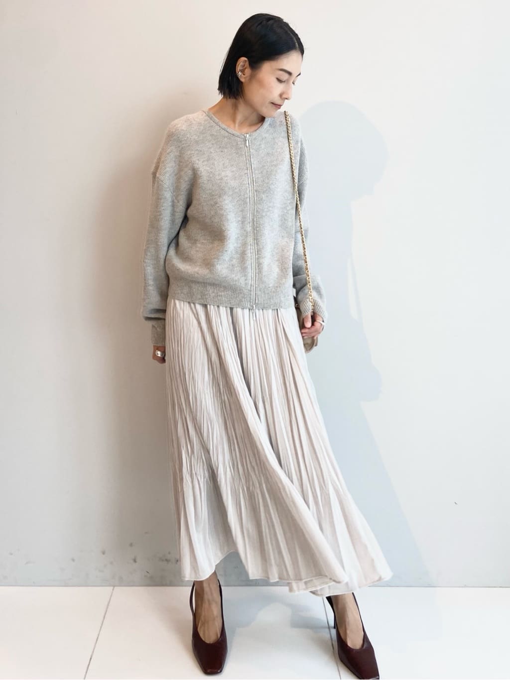 AYAさんの「UNTITLED｜【ゆったりサイズ／着丈短め】ジップニットカーディガン」を使ったコーディネート