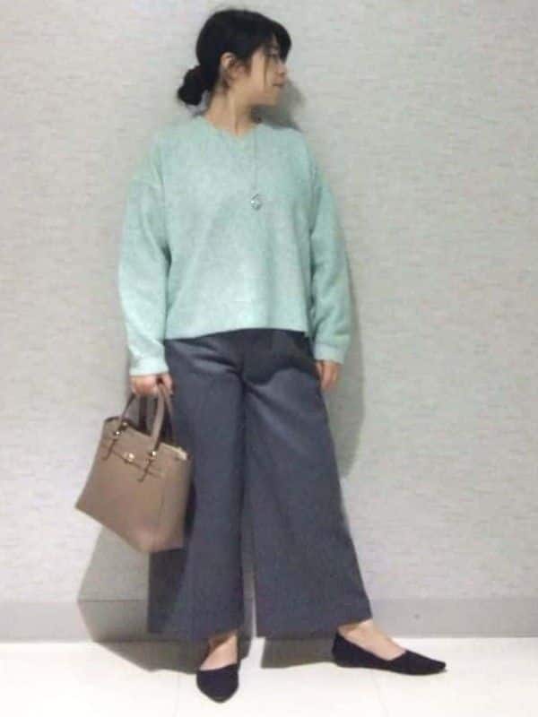 sakoさんの「Reflect｜【選べる5色／ゆったりシルエット】Vネックスパンコールニット」を使ったコーディネート