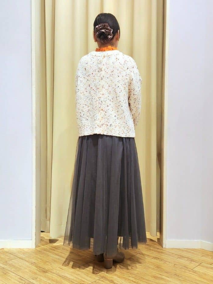 くまさんの「SHOO･LA･RUE｜【洗濯機可/前後2WAY】ぽこぽこニットカーディガン」を使ったコーディネート