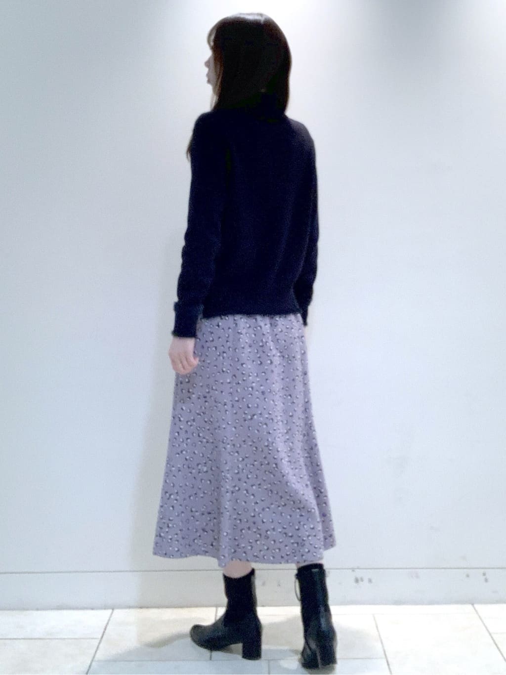 ヤマグチさんの「Reflect｜【ほんのりラメ感◎】ふわふわフェザーヤーンハイネックニット」を使ったコーディネート