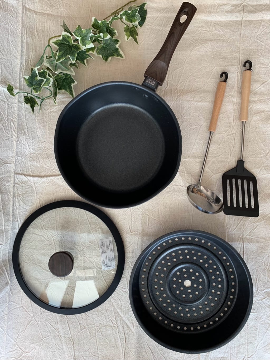 mikachoさんの「212 KITCHEN STORE｜KIMURAnoFRYING PAN（キムラノフライパン）BK」を使ったコーディネート