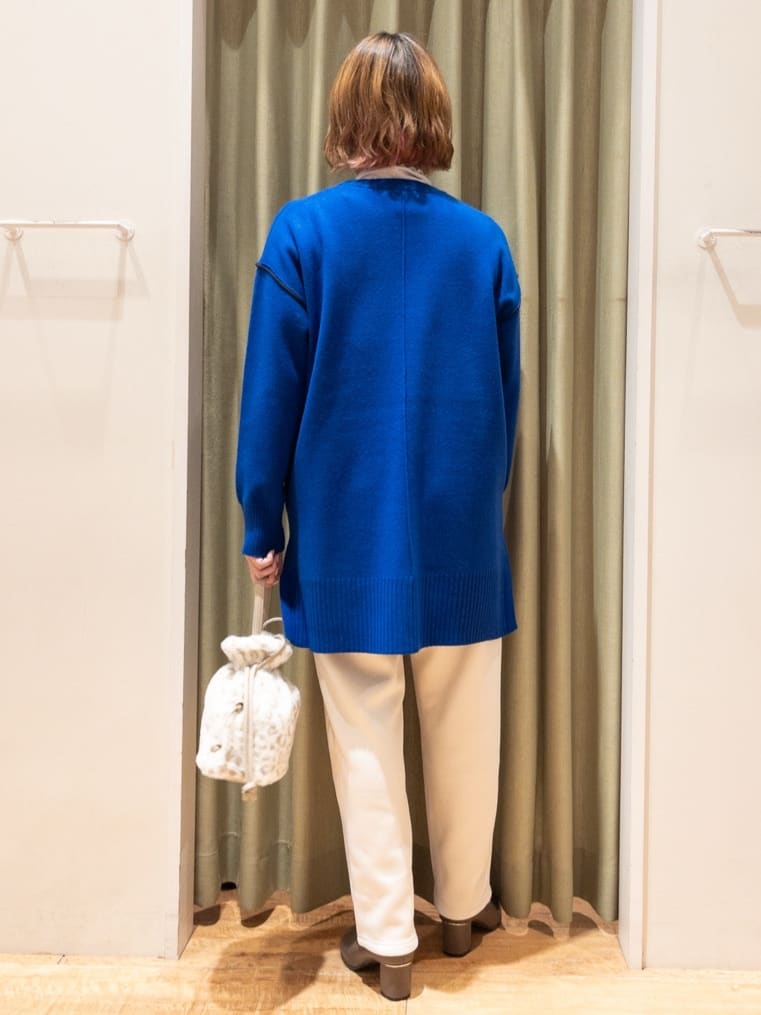 makiryoさんの「SHOO･LA･RUE｜【洗濯機可/毛玉レス】上品に体型カバー チュニックニットワンピース」を使ったコーディネート