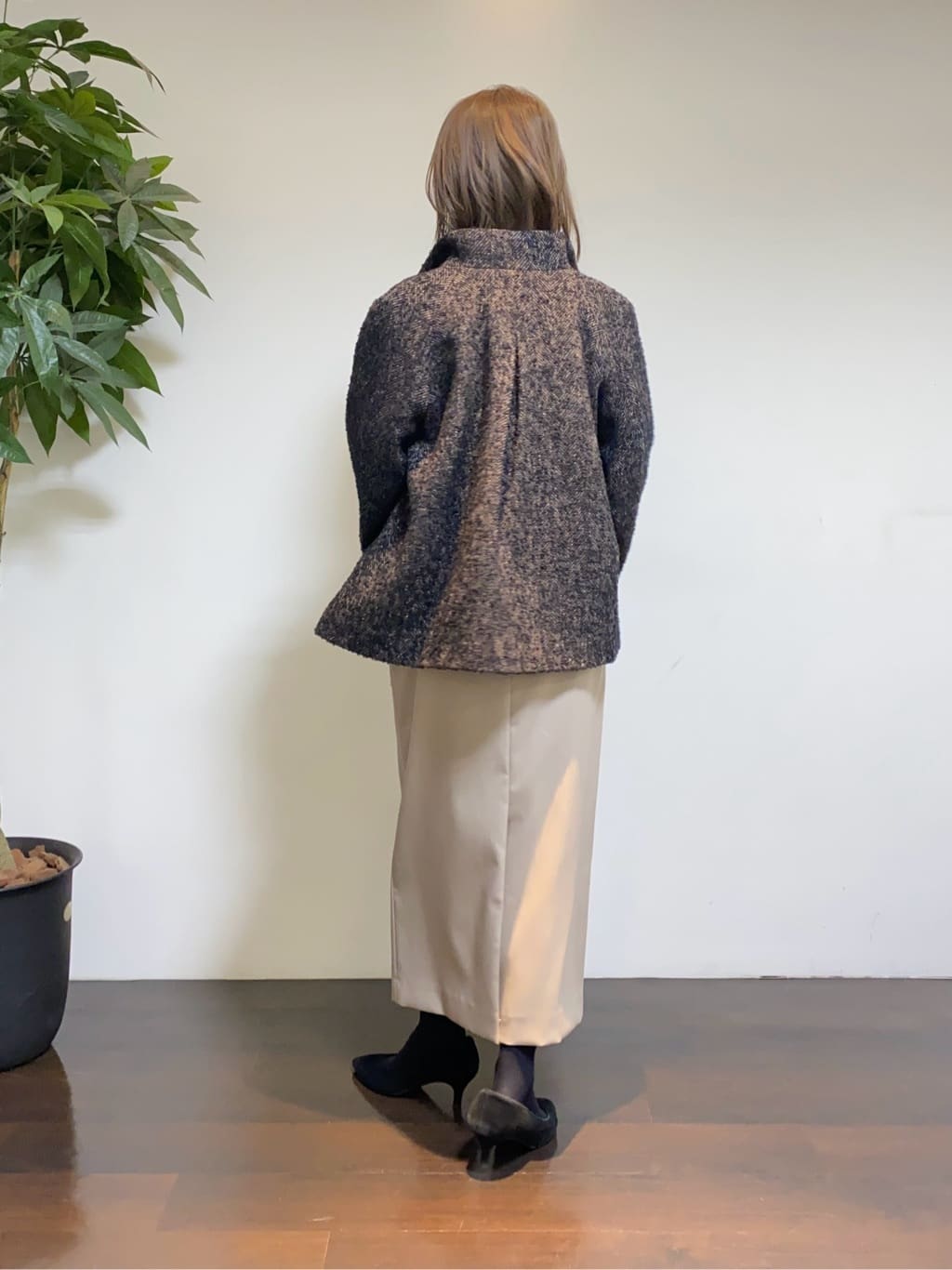tomoさんの「UNTITLED｜【8色展開／コンパクト丈】レーヨン混 コクーンニット」を使ったコーディネート