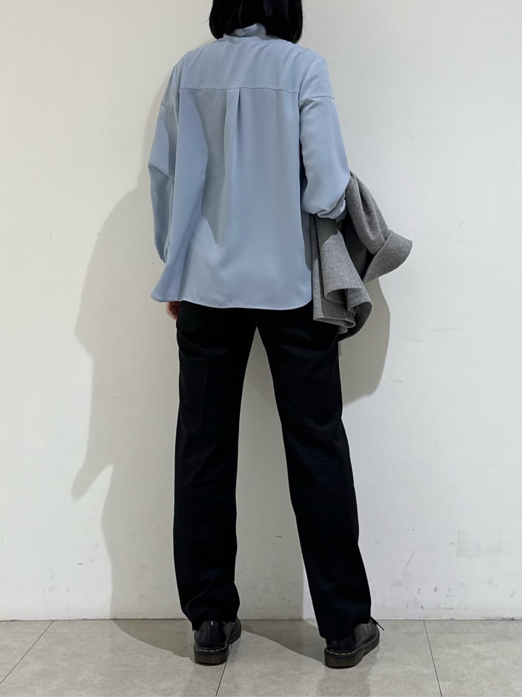 rinaさんの「INDIVI｜【ウール混／スーツ】ストレートパンツ」を使ったコーディネート