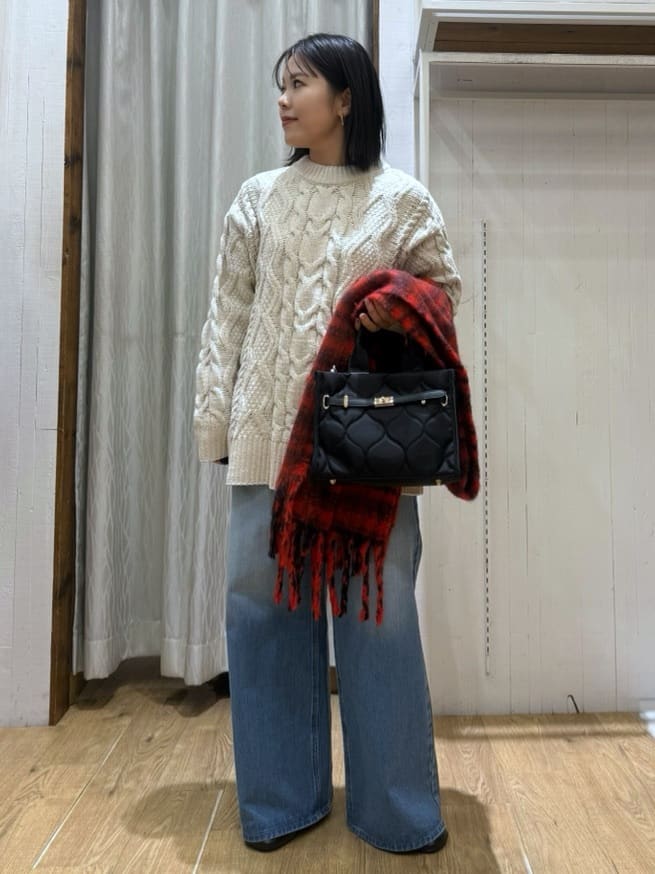 chさんの「THE SHOP TK｜【洗える】冬のコーデを盛り上げる マットモール ケーブルニット」を使ったコーディネート