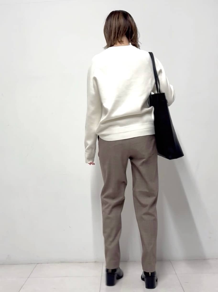 Nishijimaさんの「DRESSTERIOR｜◆ウォッシャブルコットンカシミヤプルオーバーニット」を使ったコーディネート
