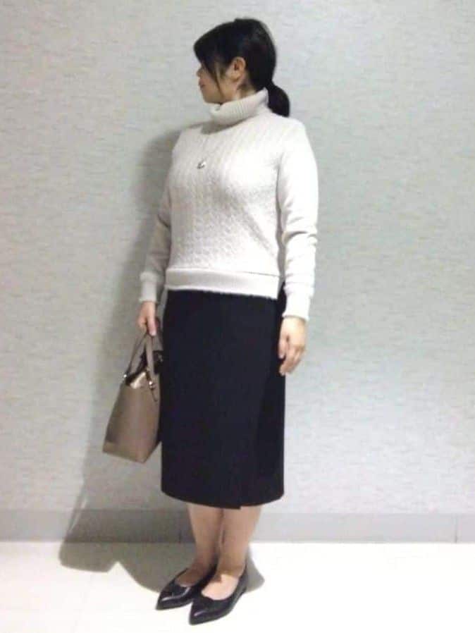 sakoさんの「Reflect｜【ほんのりラメ感◎】ふわふわフェザーヤーンハイネックニット」を使ったコーディネート