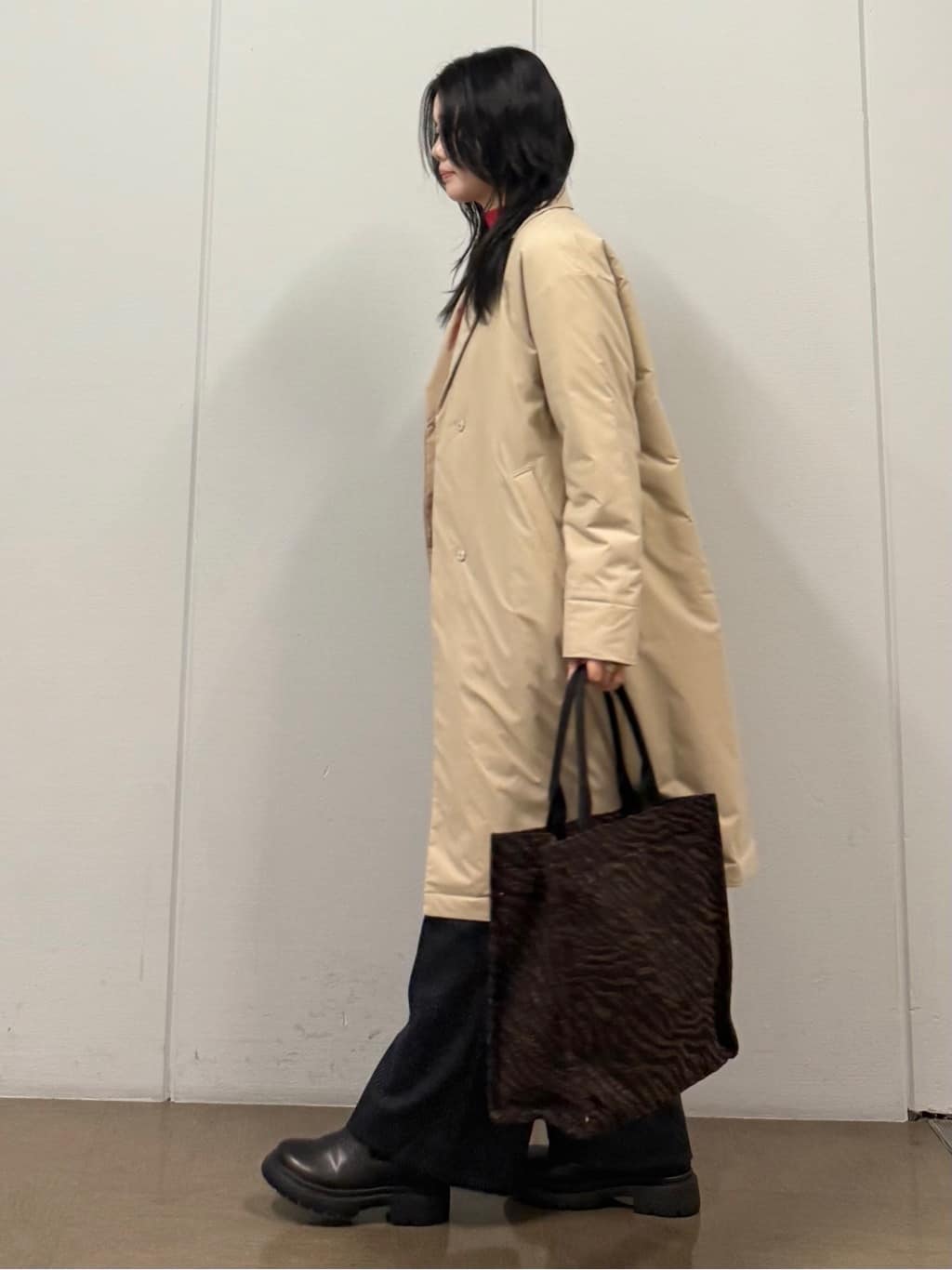 mizukiさんの「INDIVI｜【褒められパンツ／ウール混】ウォームウール ワイドパンツ」を使ったコーディネート