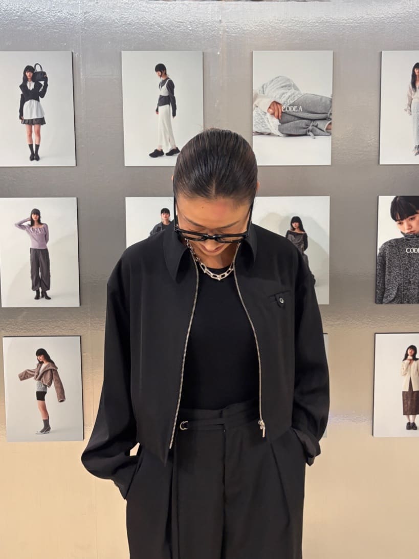 ibuさんの「CODE A｜urban tailor wide trousers」を使ったコーディネート