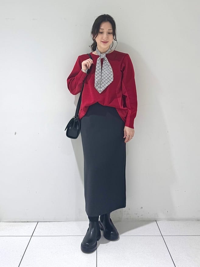 そんさんの「INDIVI｜【洗える／選べる8色】トーンアップニット」を使ったコーディネート