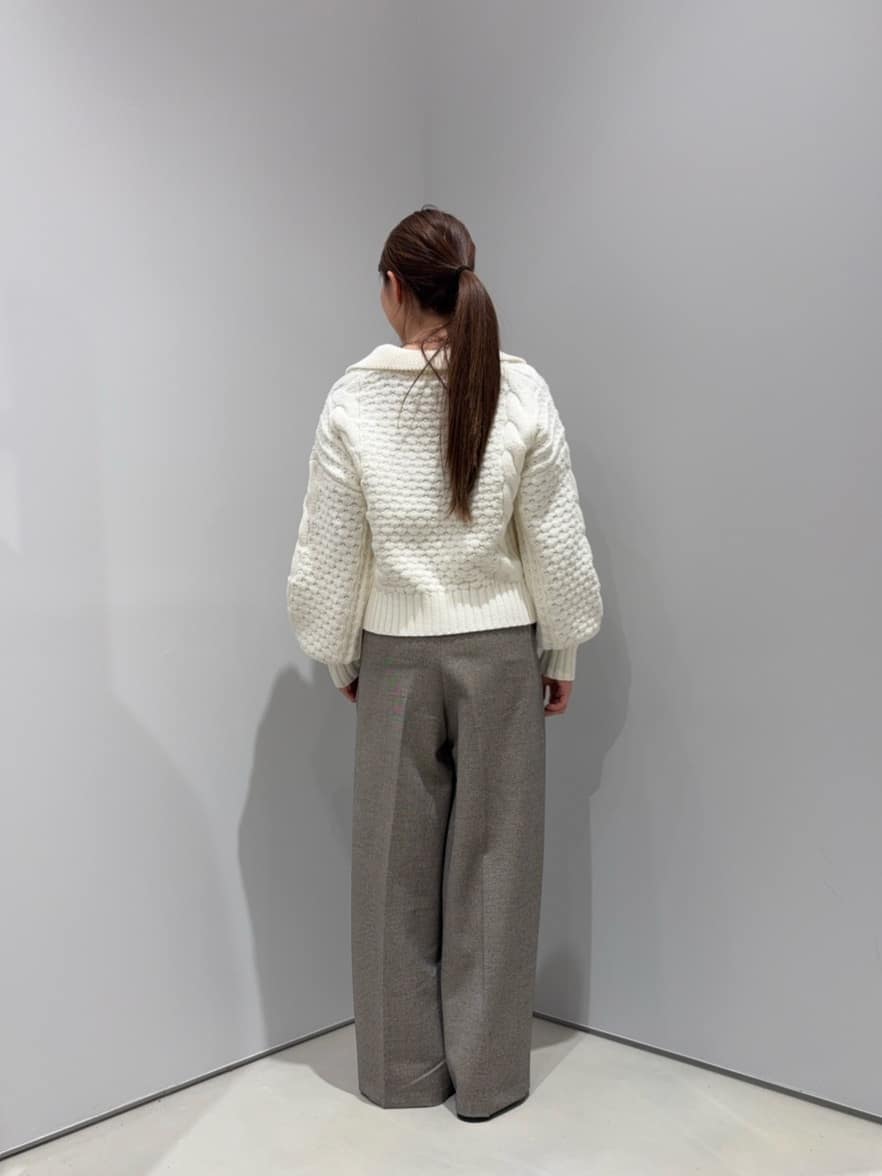 norimiさんの「INDIVI｜スキッパーフォルムニット」を使ったコーディネート