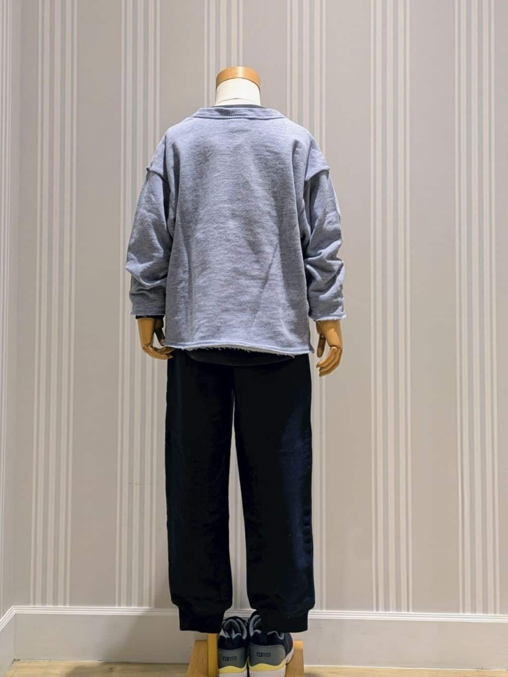 Yoshidaさんの「Dessin｜」を使ったコーディネート