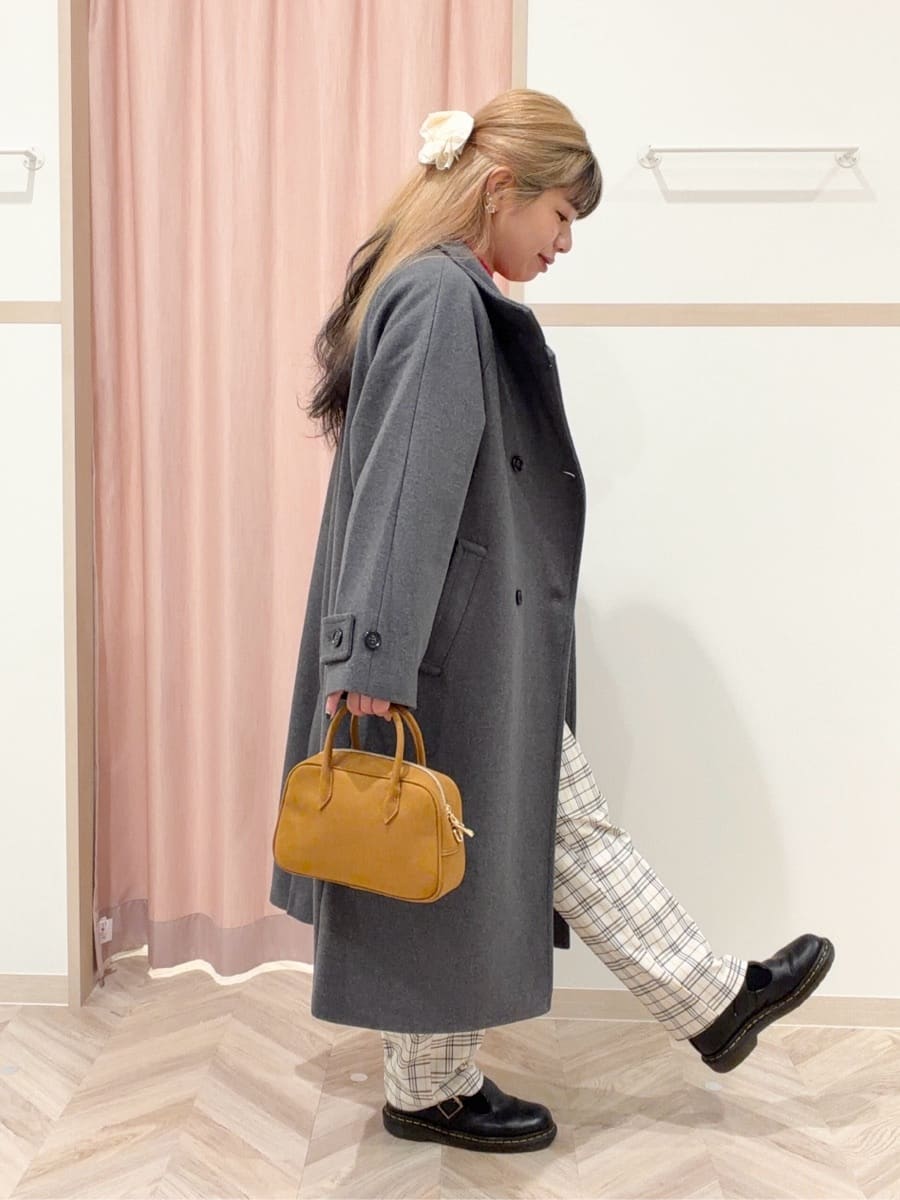 まちゃんなちゃんさんの「SHOO･LA･RUE｜【洗濯機可/S-LL】厚すぎない　ゆったりシンプルもちもちニット」を使ったコーディネート