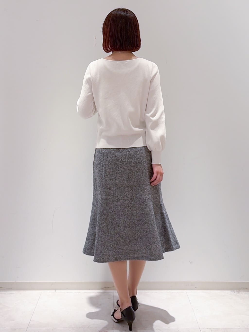 yurinaさんの「index｜ラメスカラップビジューデザインニット【洗濯機OK】《6col／S～LL》」を使ったコーディネート