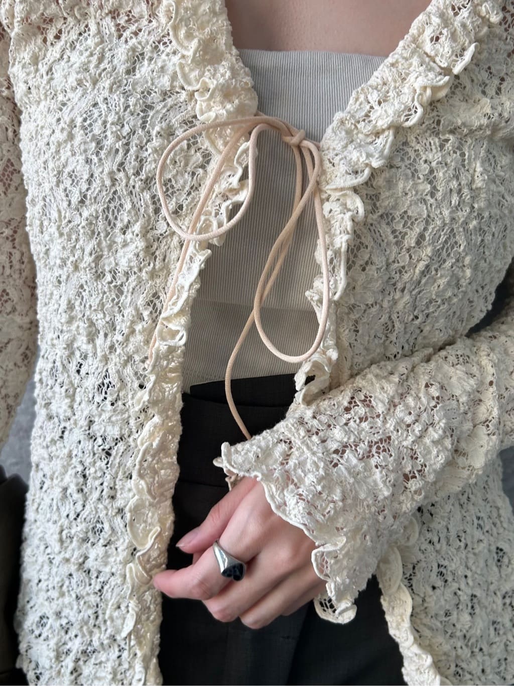 honoka Aさんの「CODE A｜【Re】fluffy lace blouse」を使ったコーディネート