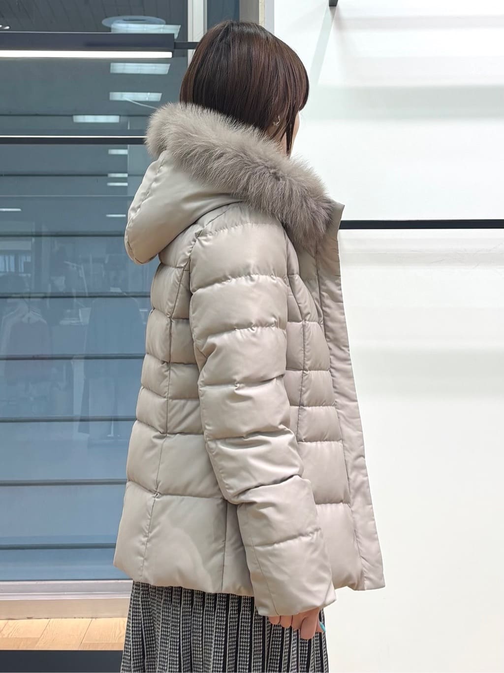 asamiさんの「INDIVI｜【洗える／カシミヤ混】ボトルネック ドルマンスリーブニット」を使ったコーディネート