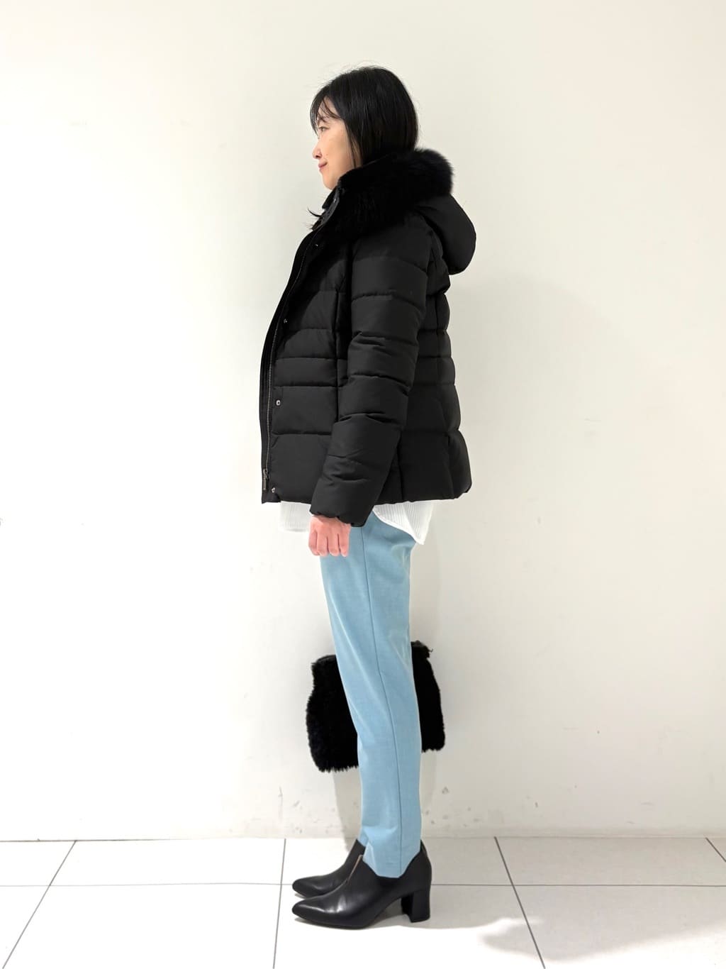 momokoさんの「INDIVI｜【洗える／ラメ／意匠感】ミックスブークレニット」を使ったコーディネート
