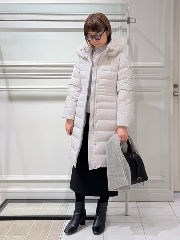 AKKOさんの「UNTITLED｜【はっ水機能/フード取り外し可/防寒】ロングダウンコート」を使ったコーディネート