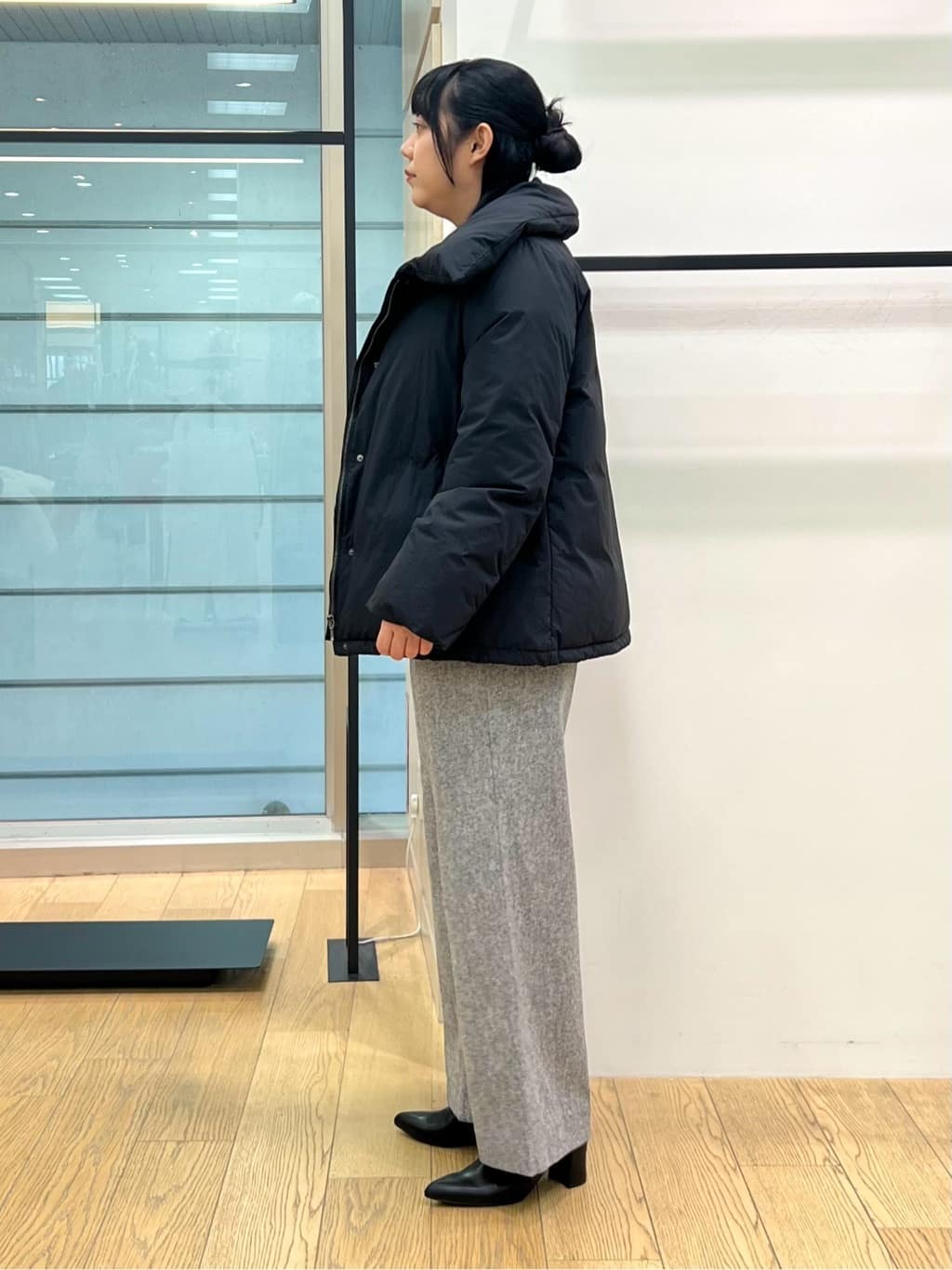shimaさんの「INDIVI｜【撥水／洗える／デザイン衿】ステッチレス ショートダウンコート」を使ったコーディネート
