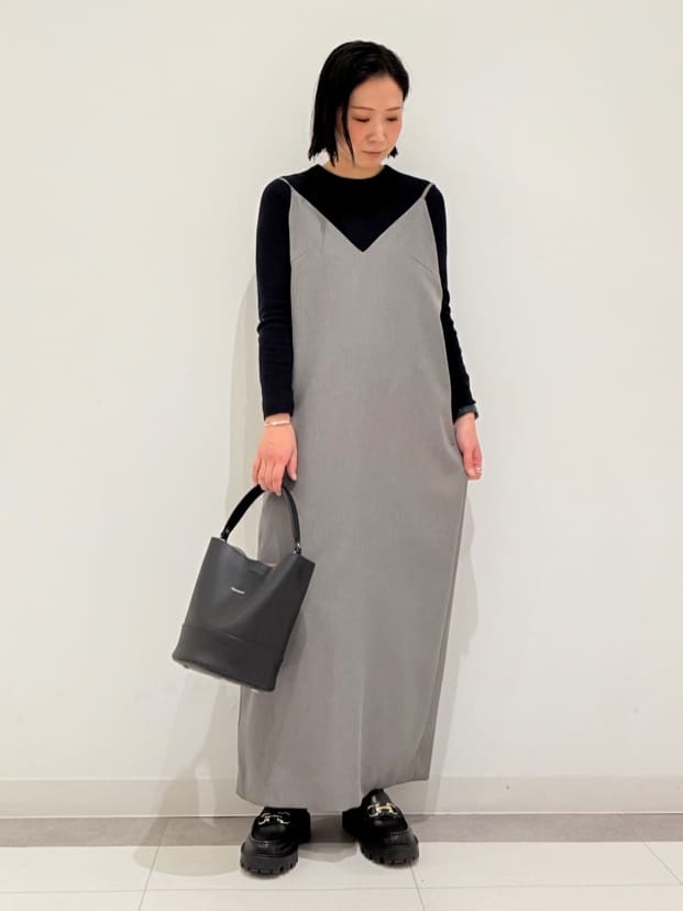 MIYAKAWAさんの「DRESSTERIOR｜ストレッチフルニードルニット」を使ったコーディネート